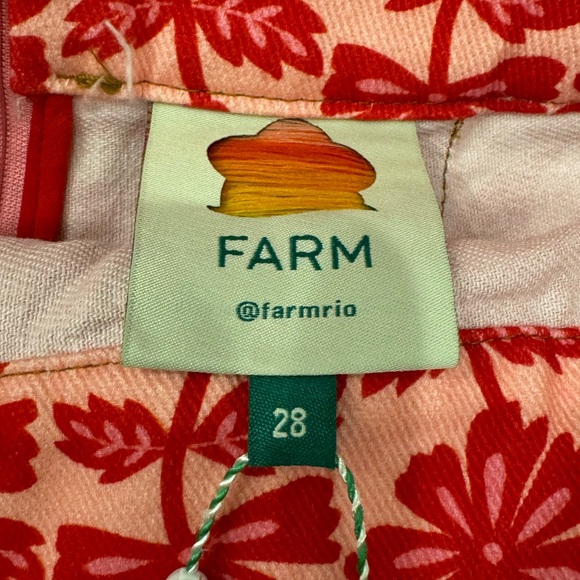 Farm Rio NWT Flora Tapestry Red Shorts w/ Belt - Picture 8 of 9